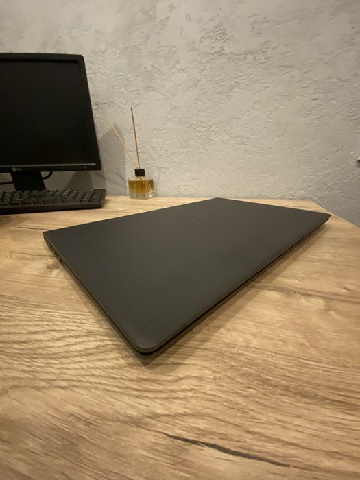 Ноутбук Dell vostro 15