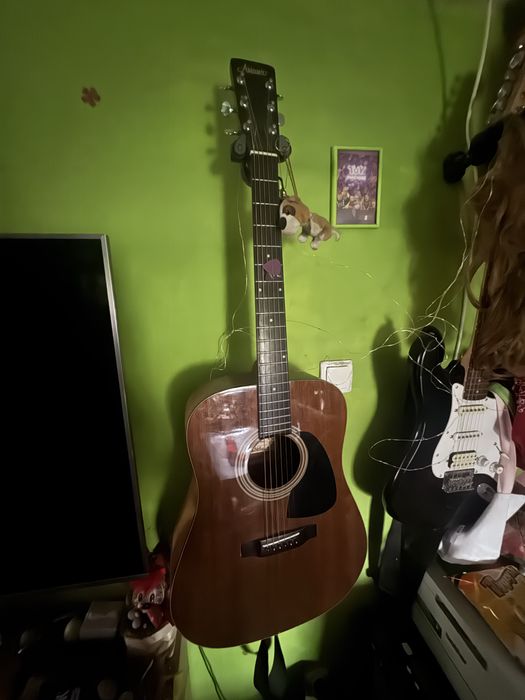 Sprzedam gitare akustyczna