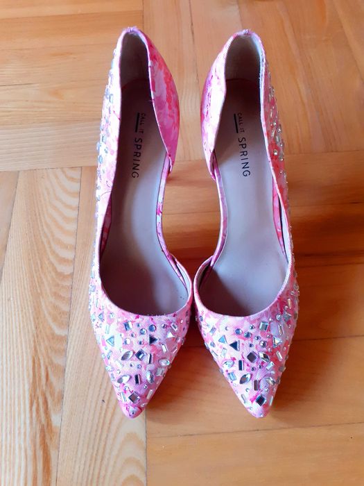 Spilki Call it SPRING