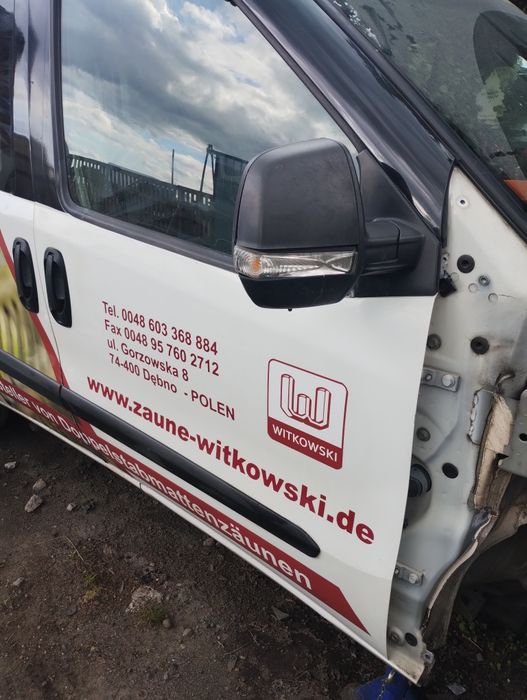 Drzwi przód przednie prawe opel combo D kompletne