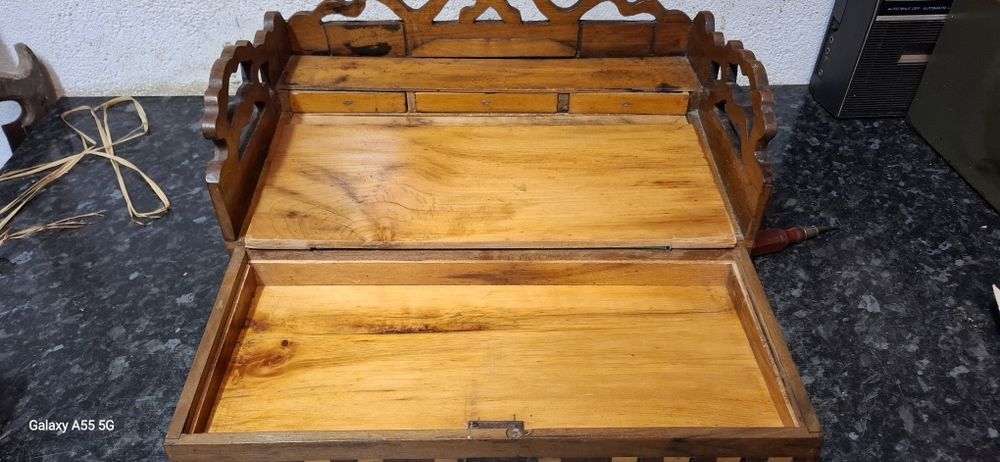 Escrivaninha portátil século XIX