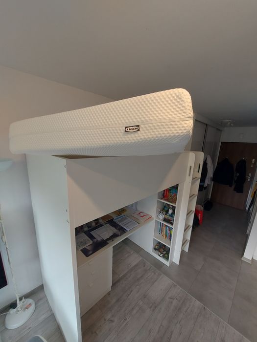 Łóżko piętrowe z biurkiem i szafą + materac