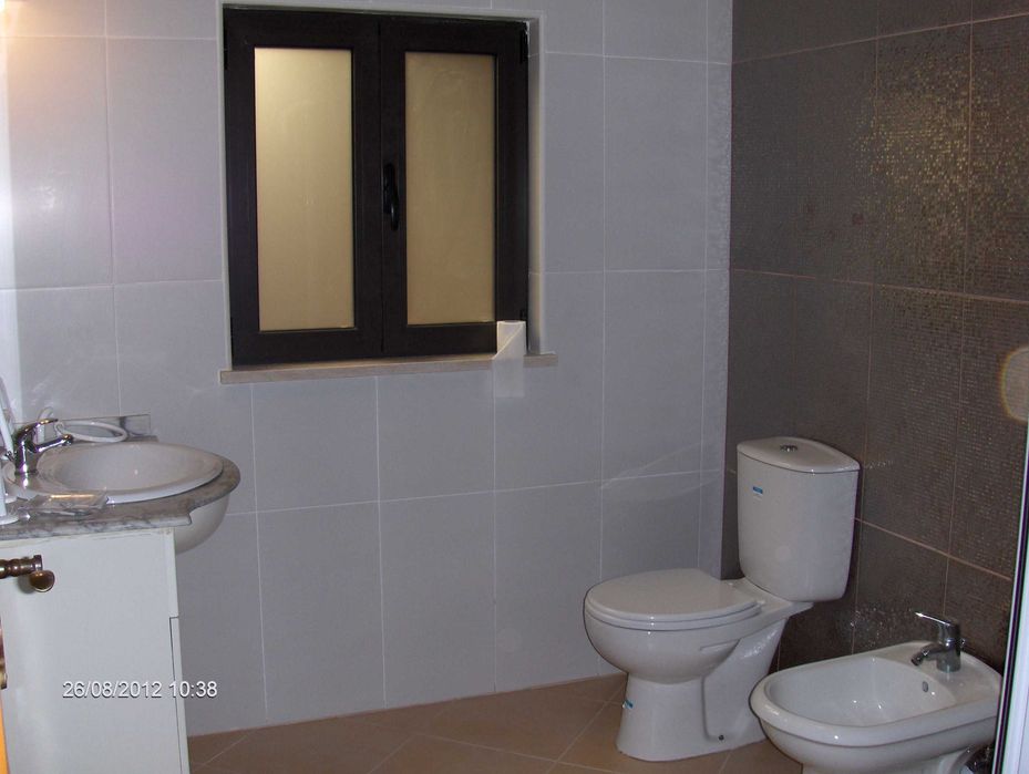 Quarto em casa de rés do chão