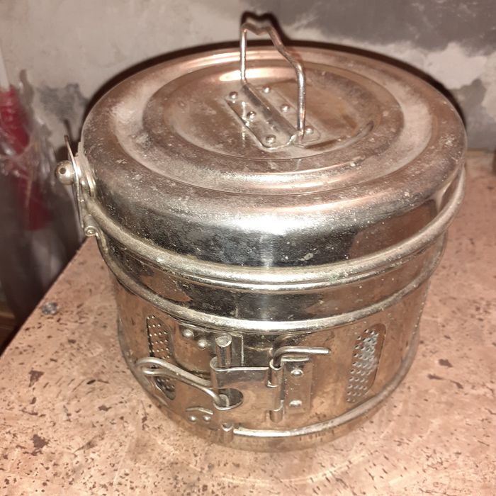 Sterylizatory medyczne antyczne