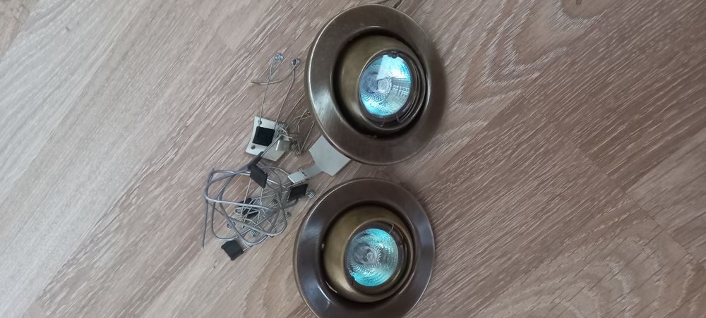 Розетки  б.у.та лампа