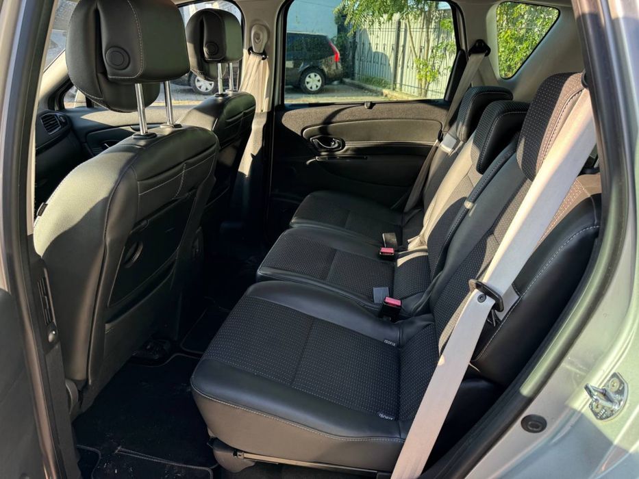 Продам Renault Scenic 2011г. 1.6 дизель, свежепригнан. Обмен, Лизинг