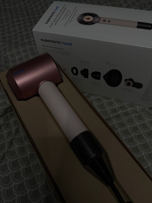 Dyson supersonic nural