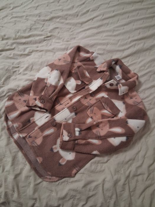 Sprzedam grubszą koszulę kurtkę w rozmiarze  134