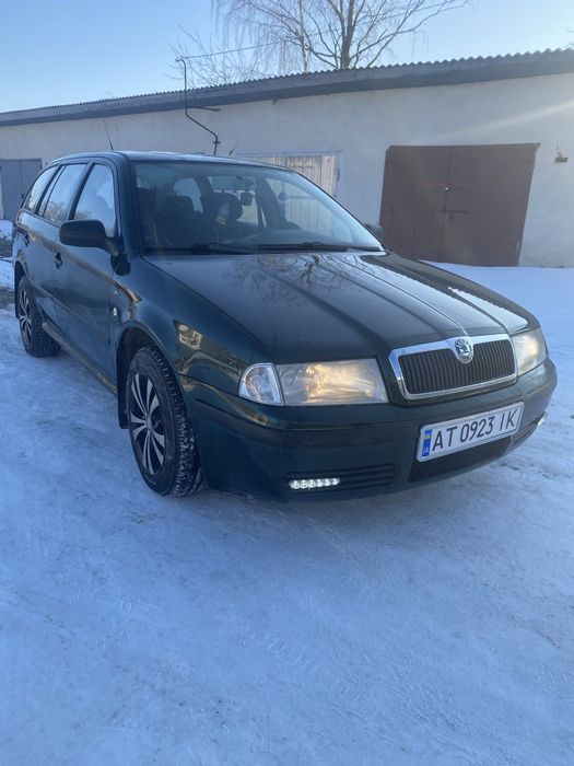Шкода Октавія Тур 2003 рік 1.6 бенз-газ
