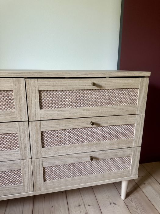 Stylowa komoda boho z plecionką