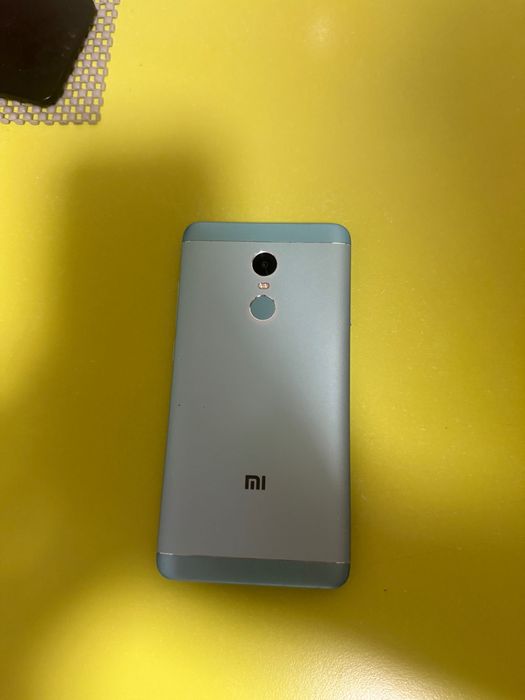 Продам 2 телефона