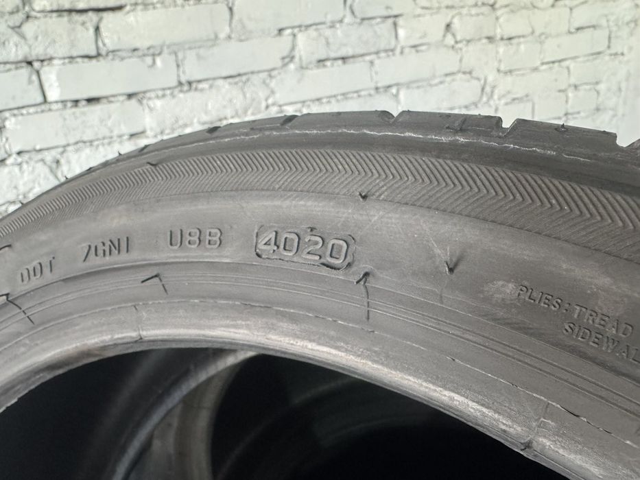 Літні шини Bridgestone 235/40 R19
