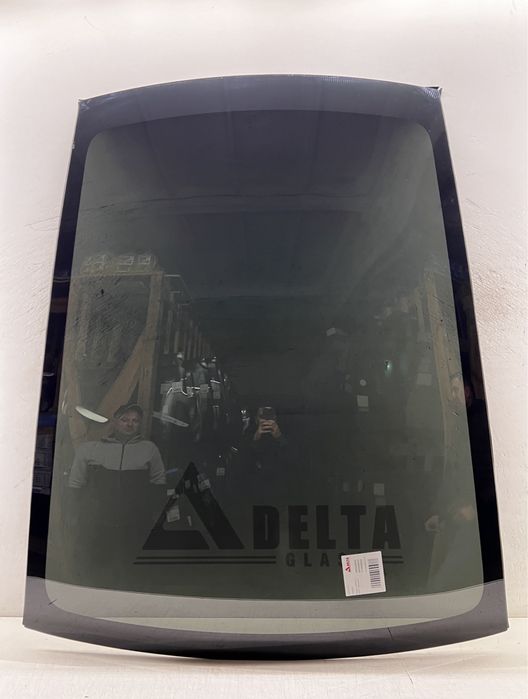 Tesla Model Y скло панорами 1588766-00-C