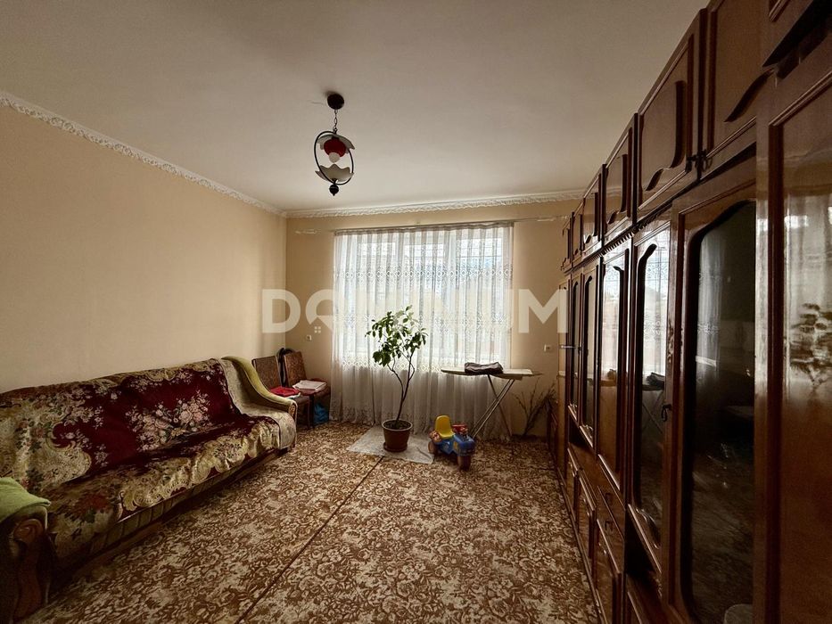 Продається хороший будинок у центрі Королева