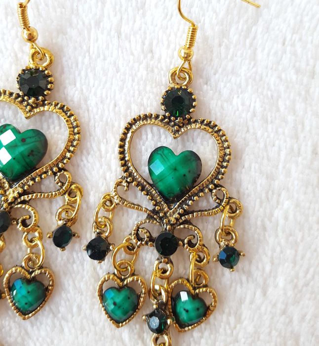 Eleganckie długie kolczyki złoty zielony kolor serce retro boho orient