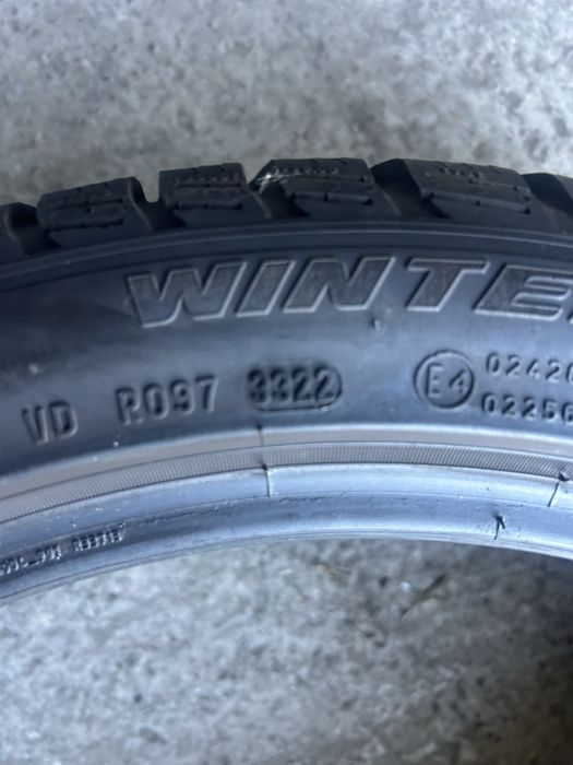 Opony zimowe 245/40R18 x4 szt pierlli 22r