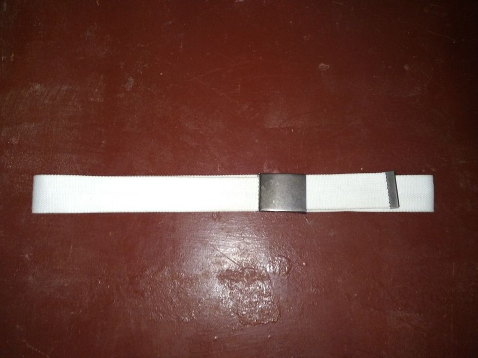 продам, Noname c пряжкой-застежкой