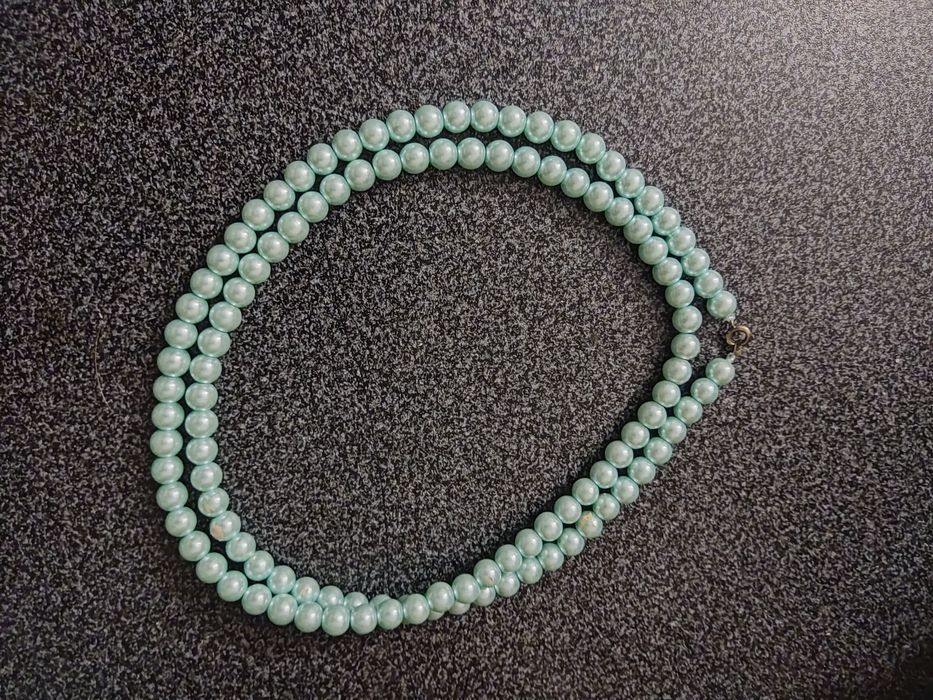 Колье из искусственного жемчуга / Бусы под платье