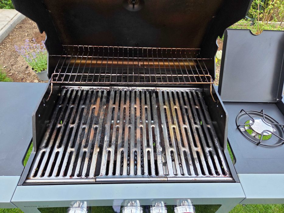 Grill gazowy Enders Boston Black 3 K Turbo