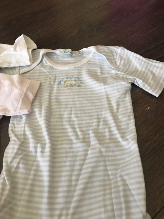 10 bodys tamanho 24M