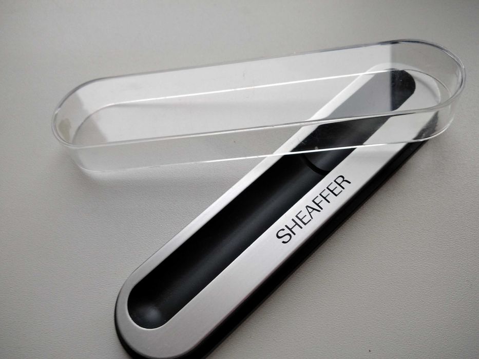 Пластиковый новый футляр от ручки Sheaffer