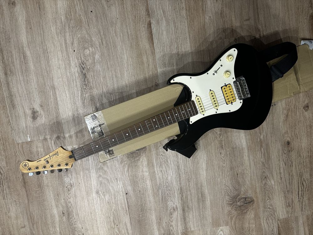 Gitara elektryczna yamaha Pacifica 012 Mosty • OLX.pl