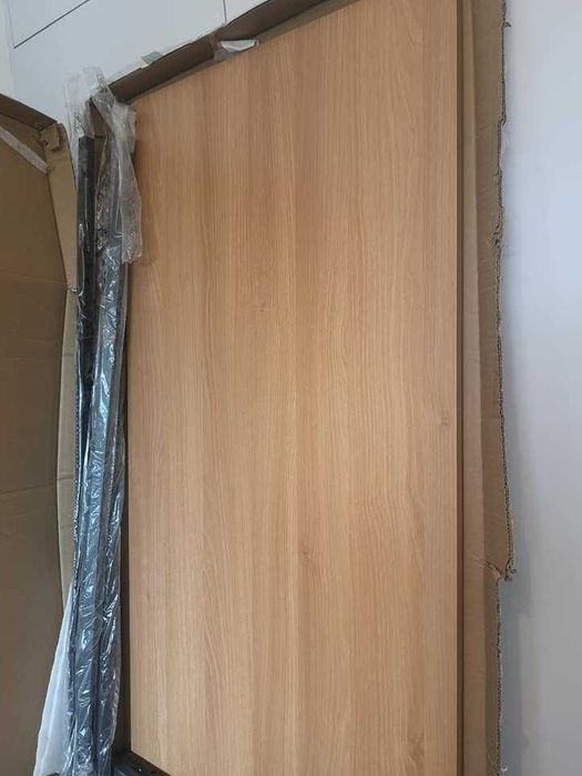 Wooden Table (New)64738473370370122