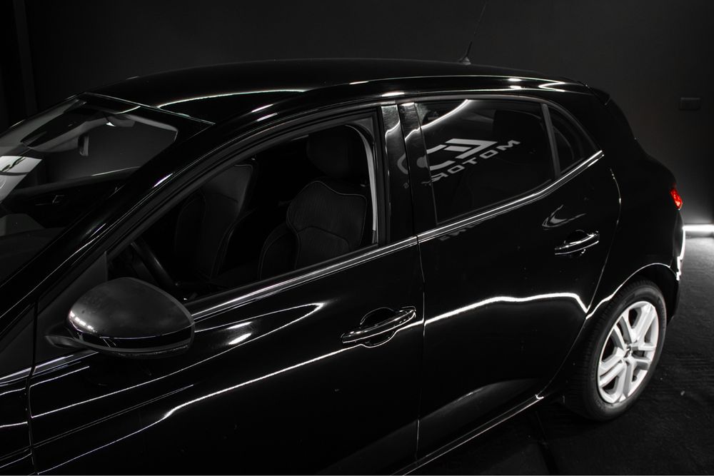 Renault Mégane — fotografia 4