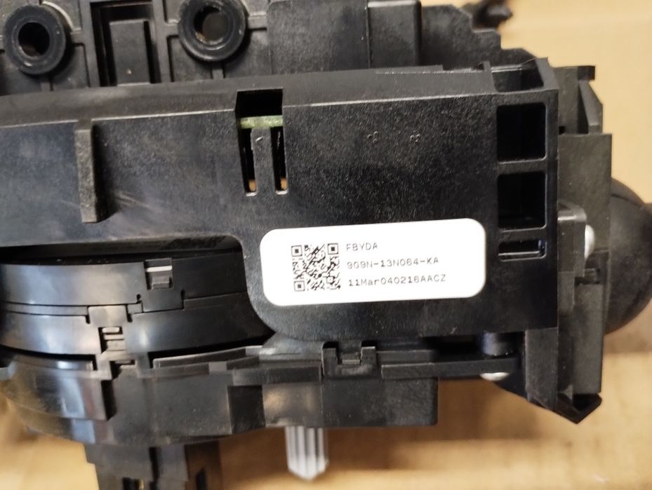 Przełącznik zespolony tasma Land rover Freelander II