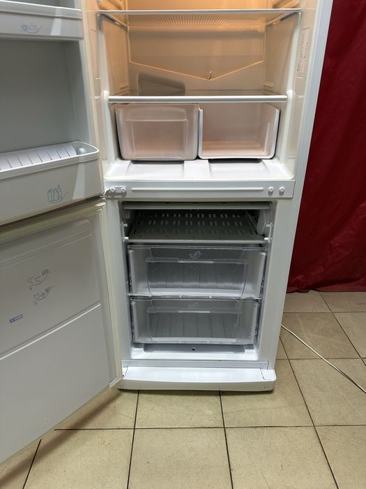Холодильник Indesit SB 150