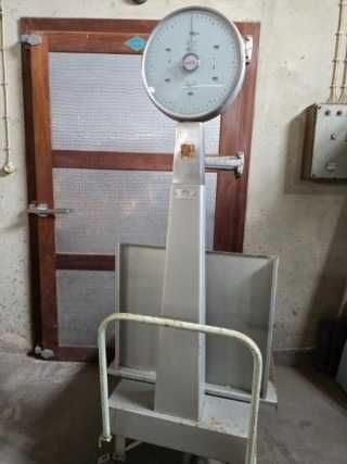 Balança de relógio com carrinho