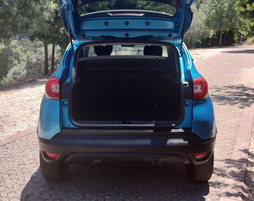 Renault Captur Intens 0.9 TCe - Nacional  - Revisões Renault