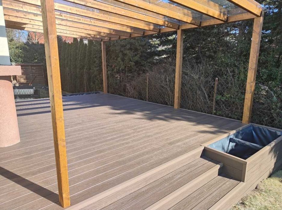 pergola drewniana BSH architektura ogrodów taras zadaszenie poliwęglan