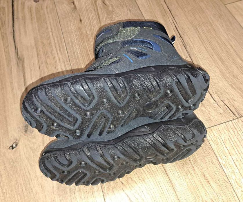 Зимові ботинки на хлопчика