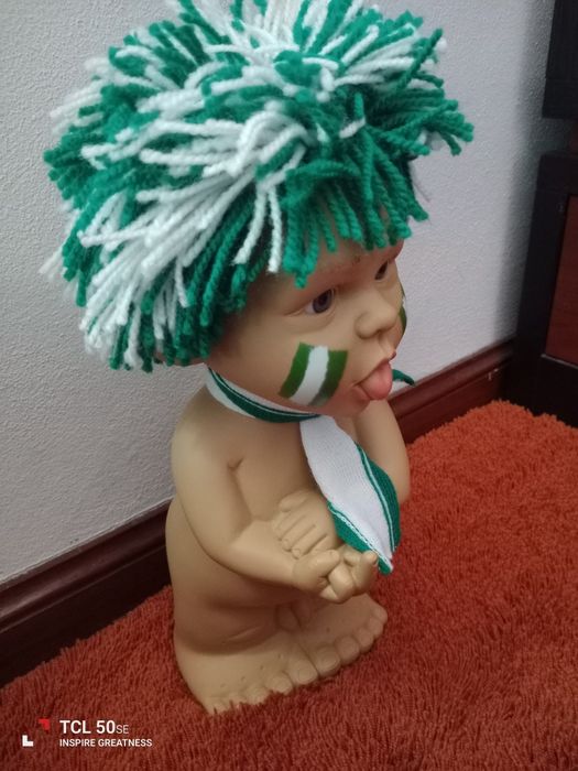 Boneco em borracha com 37 centímetros de altura.