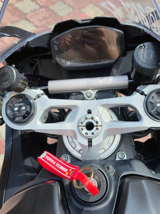Ducati Panigale v2 2024