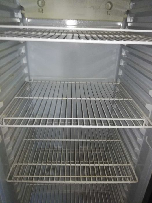 Vitrina vertical de refrigeração