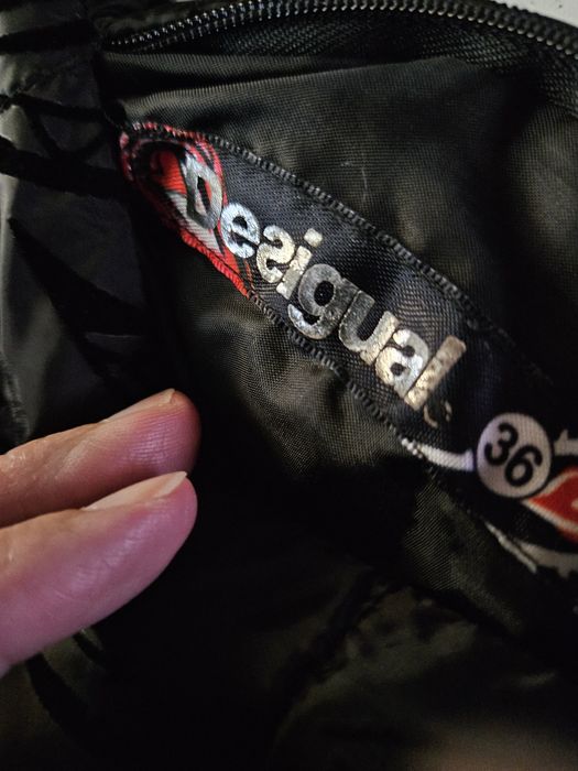 Kispo curto da Desigual