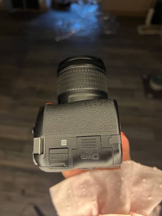 Камера Nikon D5600 DSLR KIT