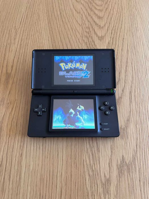 Nintendo DS Lite Preta com 80+ Jogos