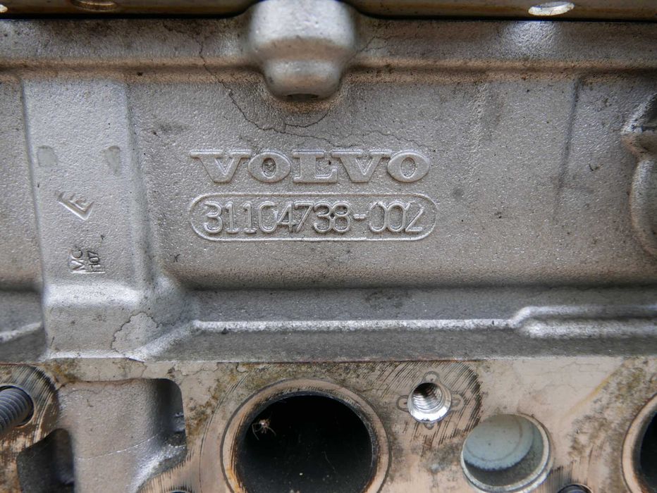 głowica kompletna 31104738-002 Vovlo 2.4