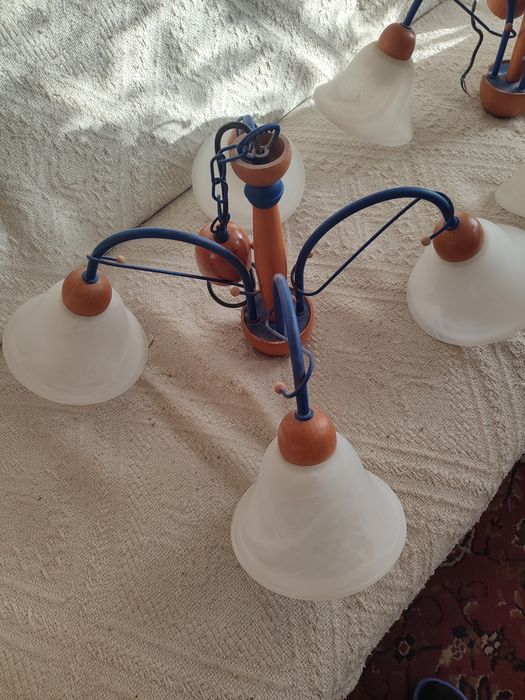 Żyrandole metalowo drewniane