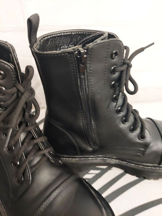Buty czarne gruba podeszwa r. 38