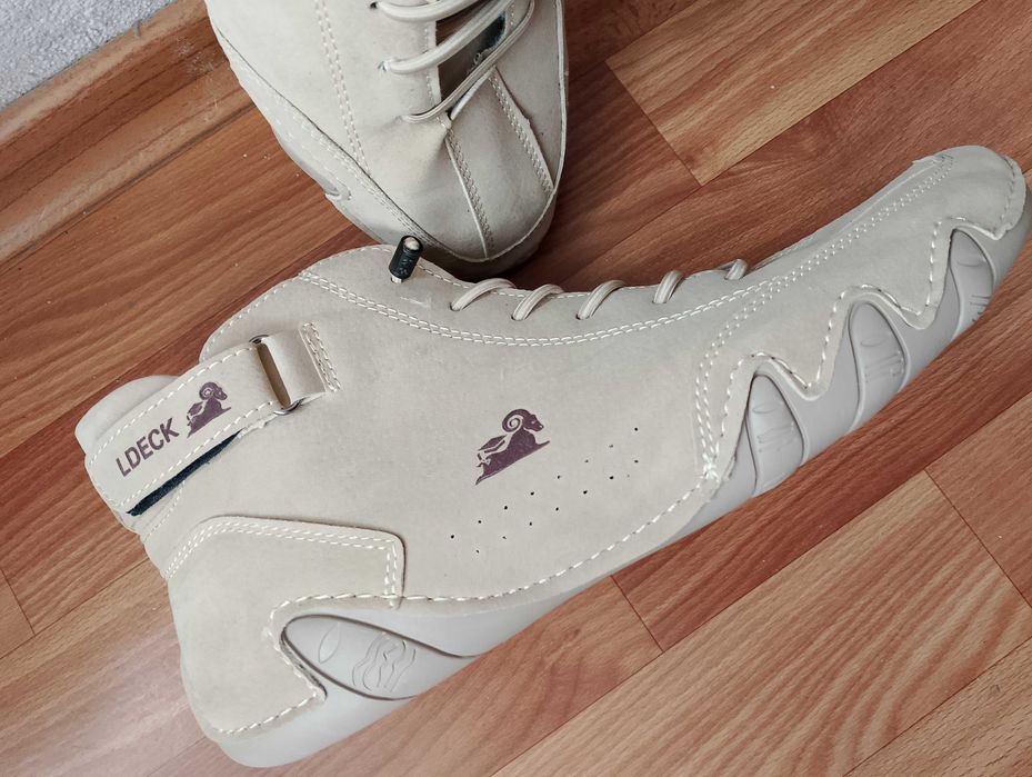 Черевикі кольору кайот