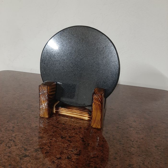 Кухонні дошки з натурального каменю.