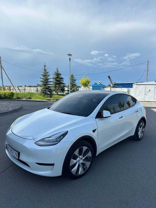 Tesla Model Y Long Range Dual Motor 2021 Тесла Електричний Кросовер