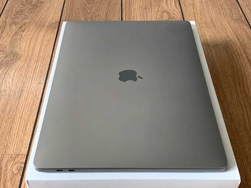 MacBook Pro 2019 15-inch 32 GB RAM 2,6 GHz i7 Touch Bar