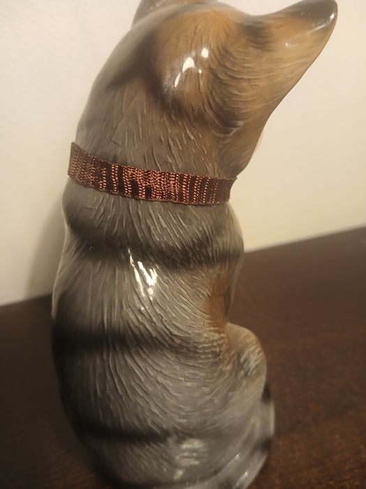 Prześliczna figurka kotka