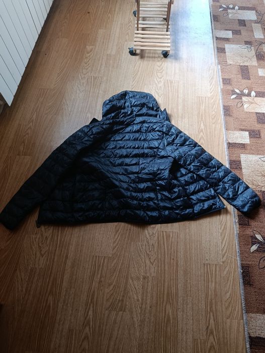 Emporio Armani – kurtka letnia z kapturem, rozmiar L