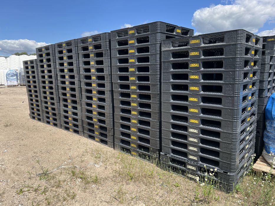 Palety plastikowe mocne 1100/1300/H120 i 1100/1100/H150